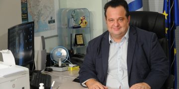 Οι Ευχές Του Δημάρχου Ηλιούπολης Γιώργου Χατζηδάκη Για Τις Γιορτές Των Χριστουγέννων Στην «Ηλιοτυπία»