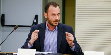 Νέα Προοπτική Με Τον 32άρη Θοδωρή Παπαδάτο Για Την Παράταξη Της Αριστεράς Στην Ηλιούπολη