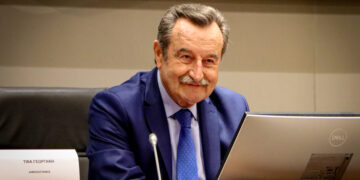 Πλήθος Κόσμου Στην Παρουσίαση Του Νέου ΒιβλίουΤου Πρώην Δημάρχου Ηλιούπολης Θεόδωρου Γεωργάκη