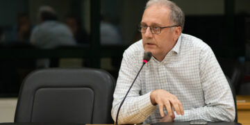 Η Εναλλακτική Πρόταση Ευαγγέλου Για Τα Δημοτικά Τέλη Στην Ηλιούπολη: «Αυξηση Σε Τράπεζες Και Σε Εταιρείες Με Υπερκέρδη»