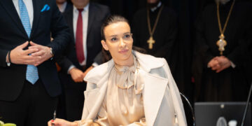 Πλήγμα Για Την ΠαράταξηΤου Δημάρχου Με ΤηνΠρόωρη ΑνεξαρτητοποίησηΤης Τόνιας Νικολοπούλου